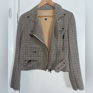 Plaid jacket for SALE‼️